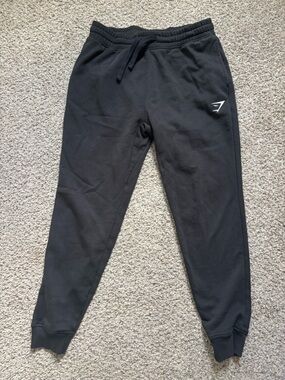 Gymshark crest Black Logo Joggers NWOT